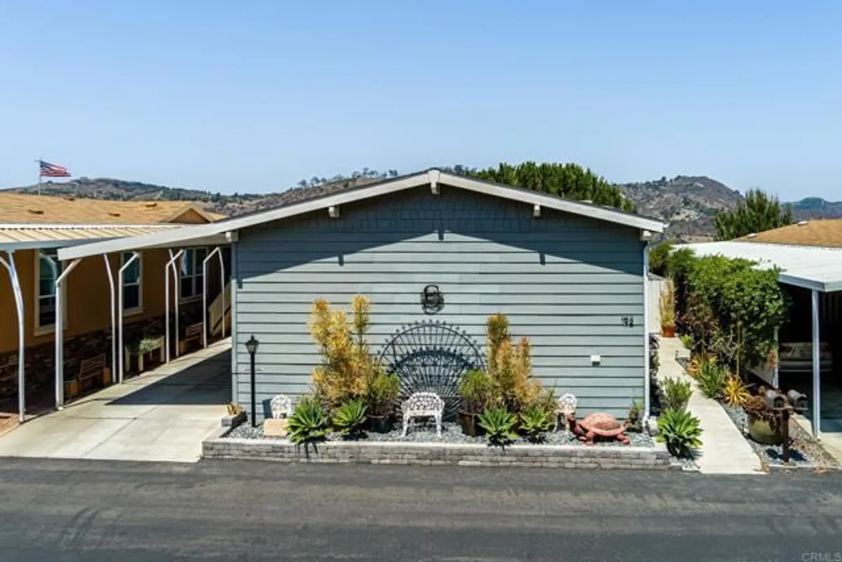 Property Slideshow image 1 of 42 | 4650 dulin rd spc 192, Fallbrook, CA, 92028