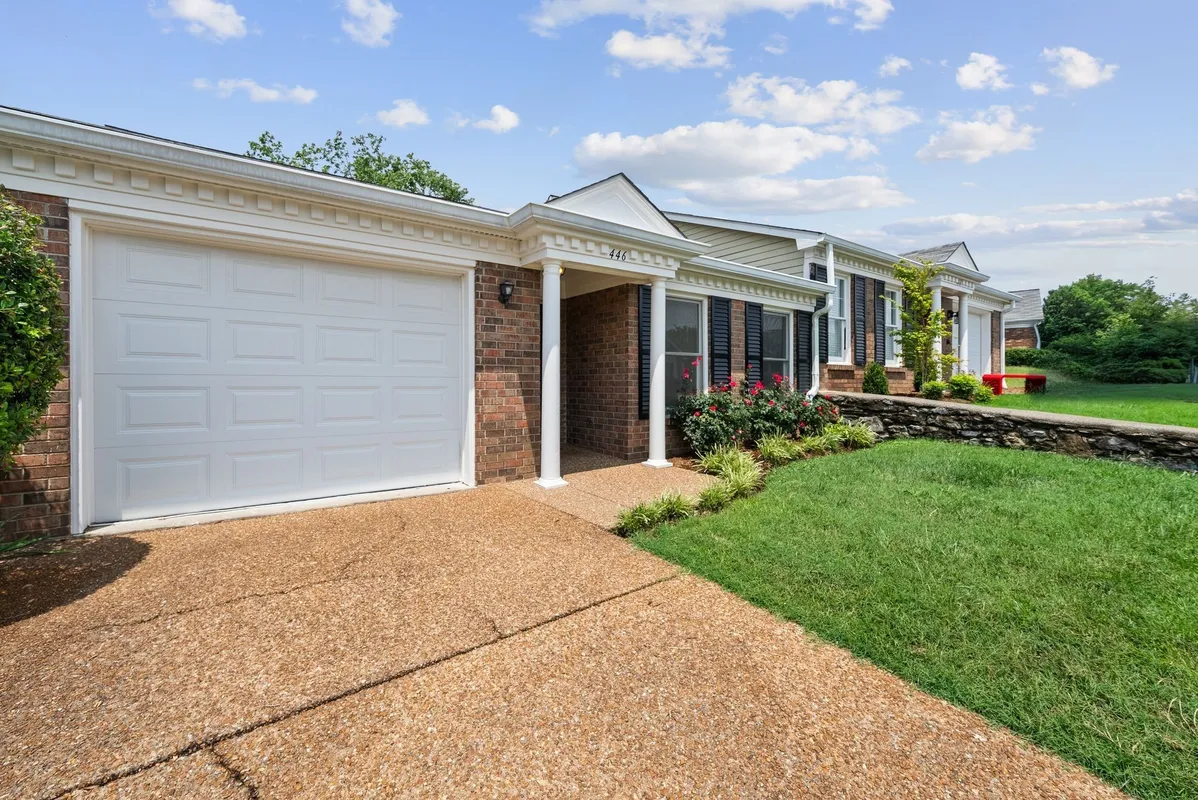 Property Slideshow image 1 of 24 | 446 siena dr, Nashville, TN, 37205