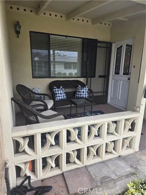 Property Slideshow image 1 of 18 | 1660 glenview rd, Seal Beach, CA, 90740