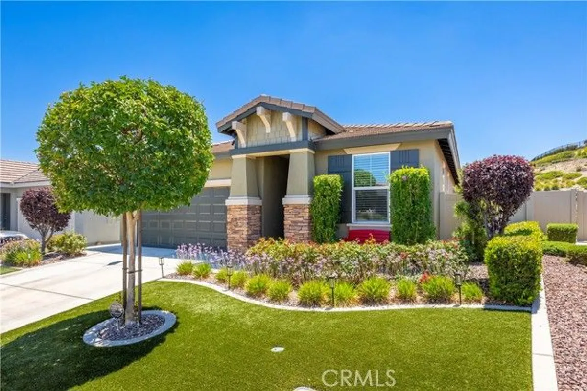 Property Slideshow image 1 of 29 | 371 song bird, Beaumont, CA, 92223