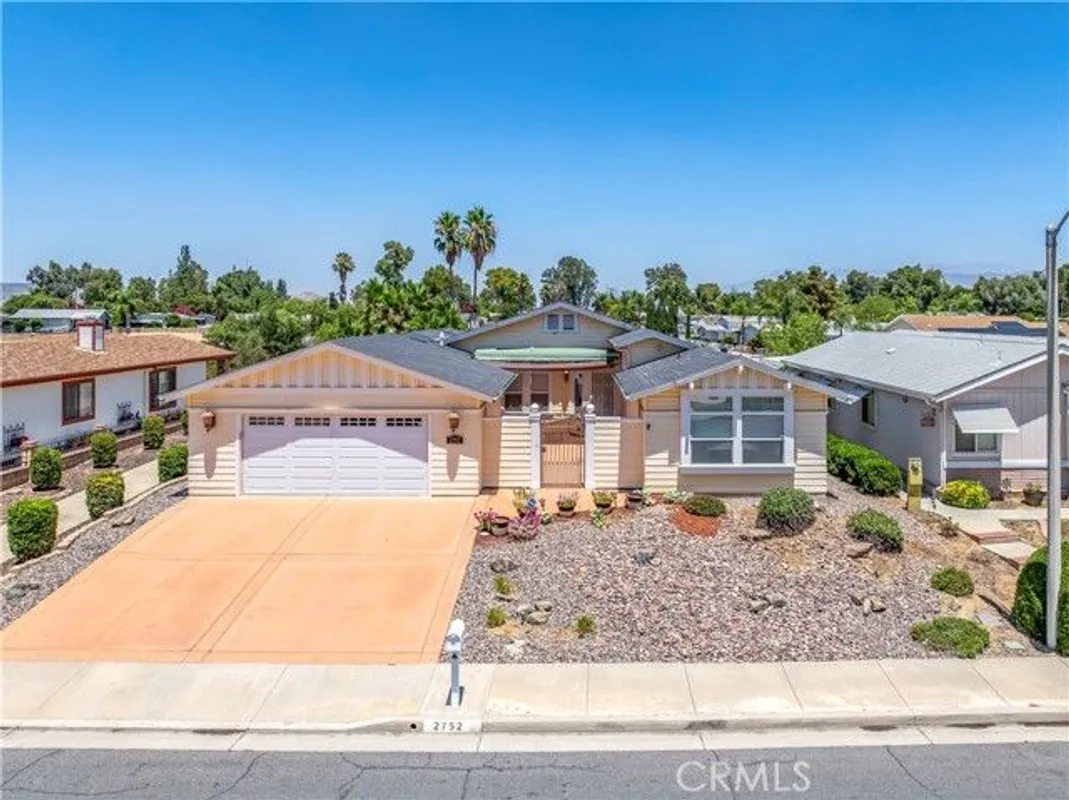 Property Slideshow image 1 of 48 | 2752 peach tree st, Hemet, CA, 92545