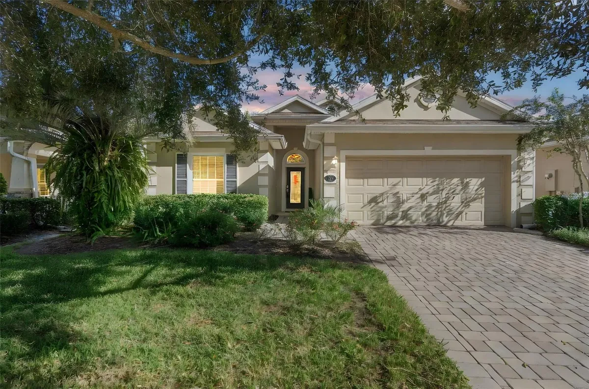 Property Slideshow image 1 of 36 | 1385 longley pl, Deland, FL, 32724