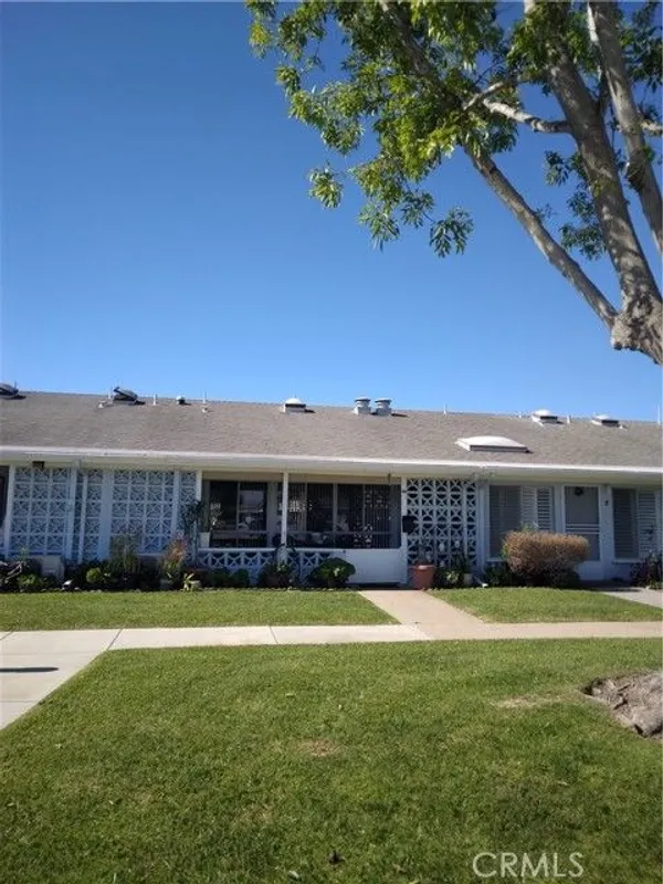 Property Slideshow image 1 of 2 | 13860 el dorado 33i m-3, Seal Beach, CA, 90740