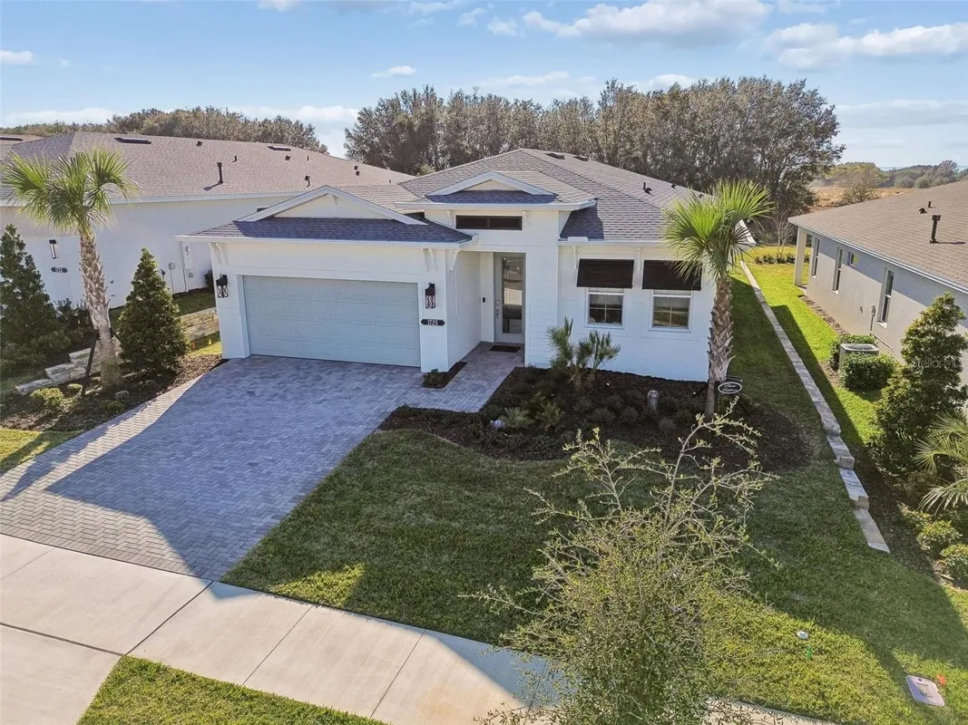Property Slideshow image 1 of 66 | 1725 point grace rd, Tavares, FL, 32778