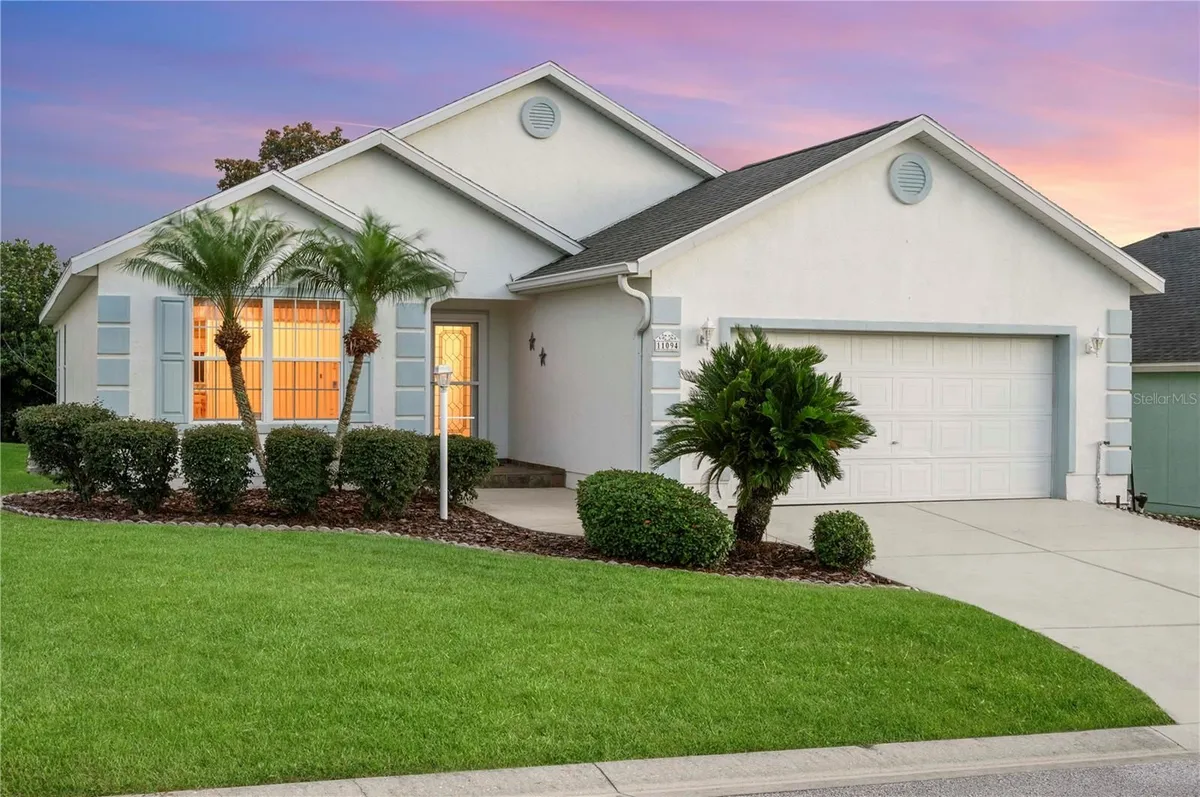 Property Slideshow image 1 of 49 | 11094 se 173rd ln, Summerfield, FL, 34491