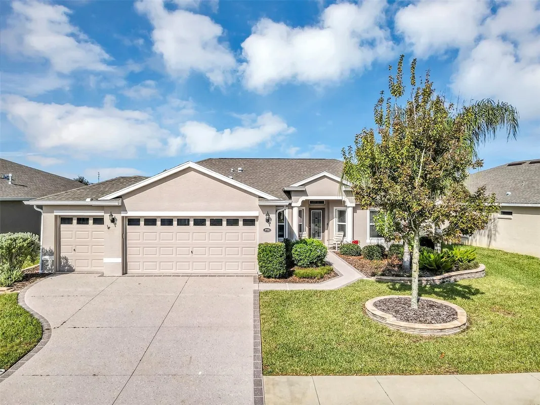 Property Slideshow image 1 of 45 | 3722 arlington ridge blvd, Leesburg, FL, 34748