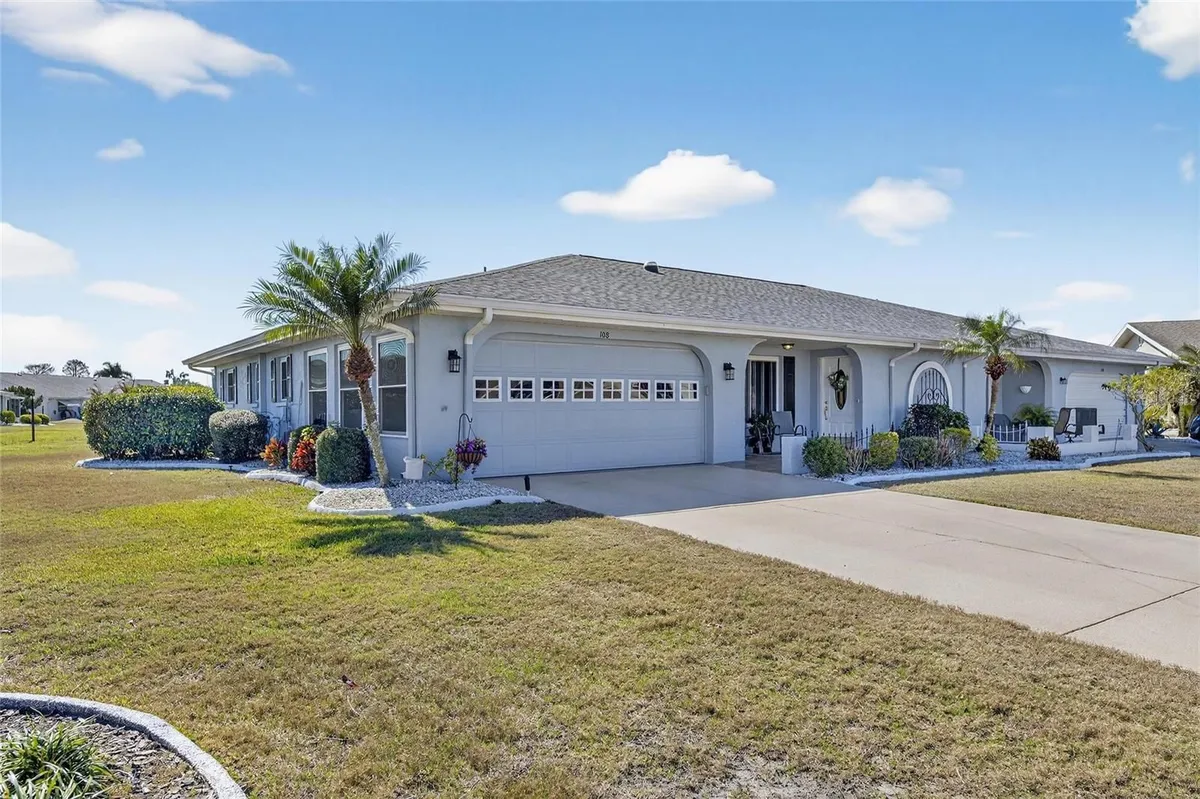 Property Slideshow image 1 of 44 | 108 whitetail ct, Sun City Center, FL, 33573