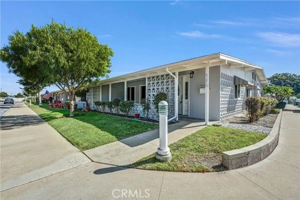 Property Slideshow image 1 of 25 | 13720 canoe brook dr apt 18a, Seal Beach, CA, 90740