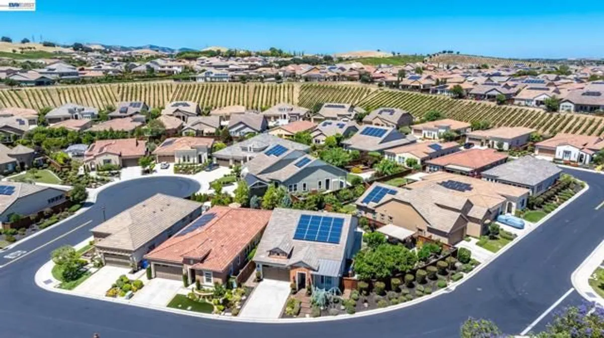 Property Slideshow image 1 of 55 | 2105 rioja way, Brentwood (Cc), CA, 94513