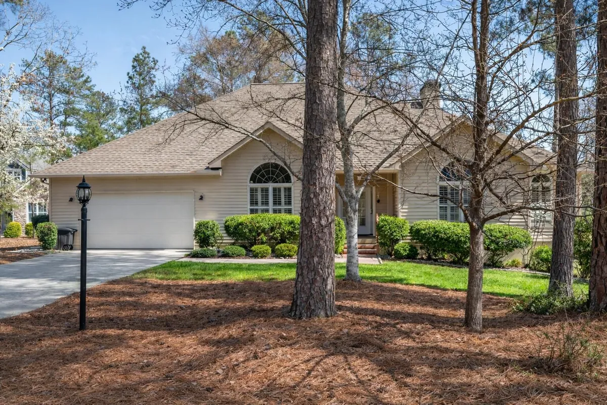 Property Slideshow image 1 of 56 | 182 savannah dr, Mccormick, SC, 29835