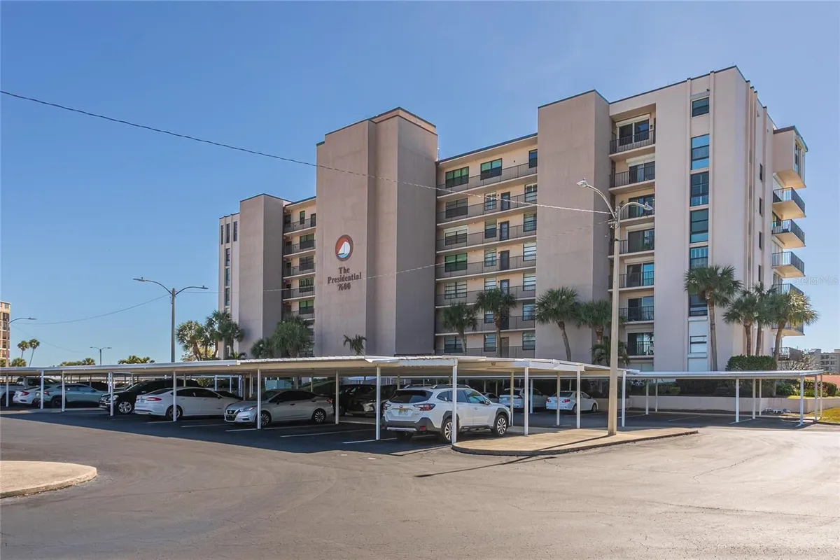 Property Slideshow image 1 of 31 | 7600 sun island dr 707, South Pasadena, FL, 33707