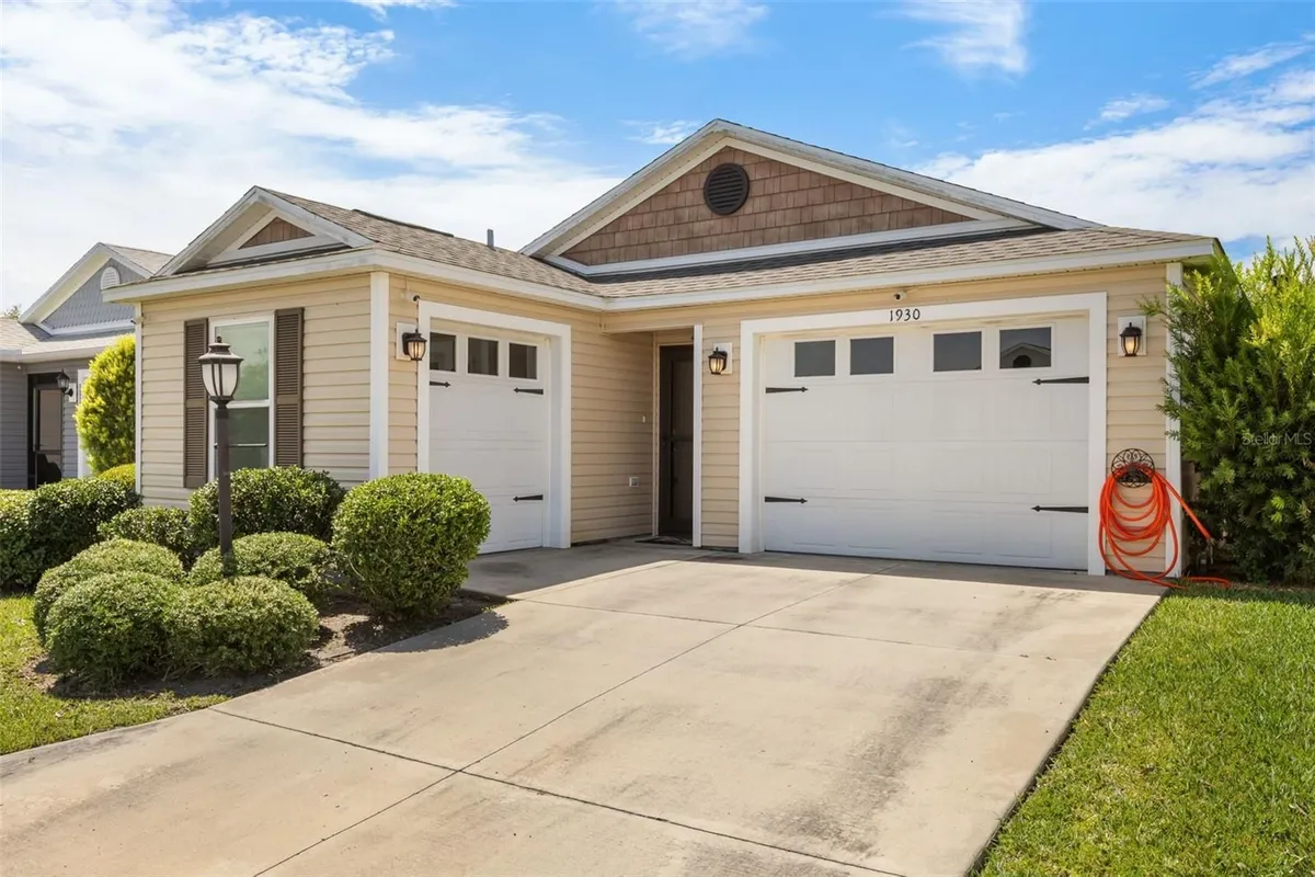 Property Slideshow image 1 of 42 | 1930 rhett rd, The Villages, FL, 32163