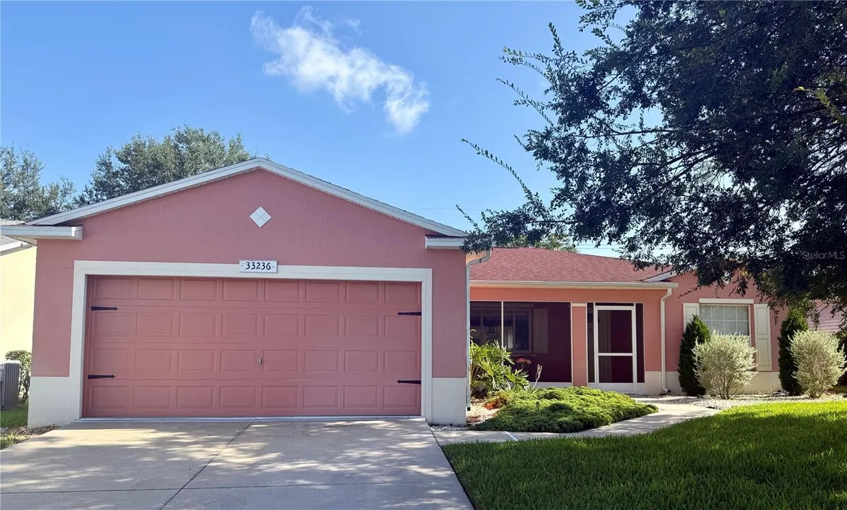 Property Slideshow image 1 of 45 | 33236 grand cypress way, Leesburg, FL, 34748