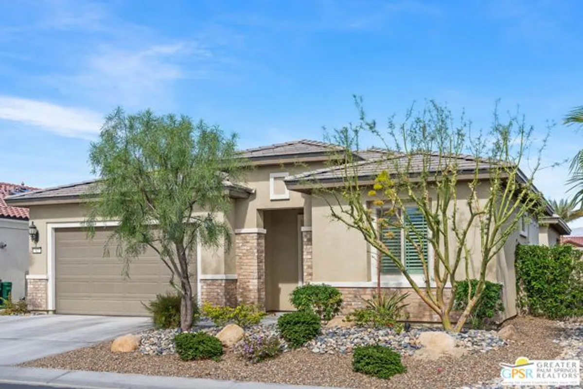 Property Slideshow image 1 of 31 | 12 cork tree, Rancho Mirage, CA, 92270