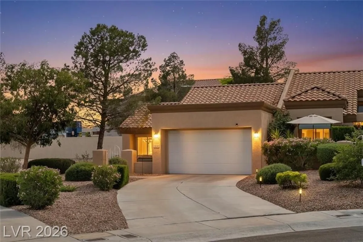 Property Slideshow image 1 of 42 | 8601 prairie hill dr, Las Vegas, NV, 89134