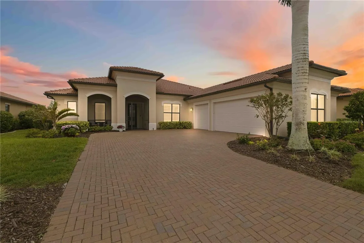 Property Slideshow image 1 of 94 | 10706 ironbridge dr, Venice, FL, 34293