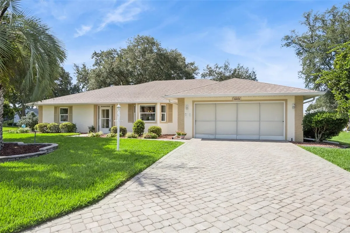 Property Slideshow image 1 of 94 | 26920 racquet cir, Leesburg, FL, 34748