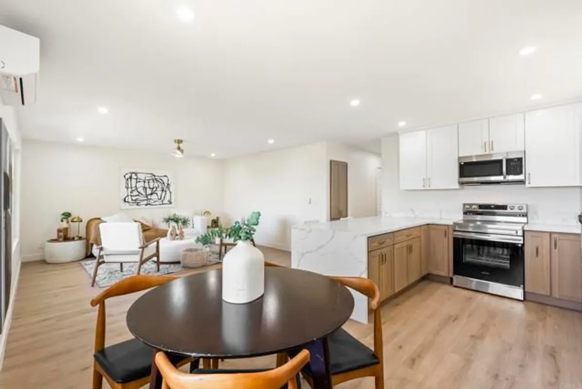 Property Slideshow image 1 of 35 | 902 royal tern way, Oceanside, CA, 92057