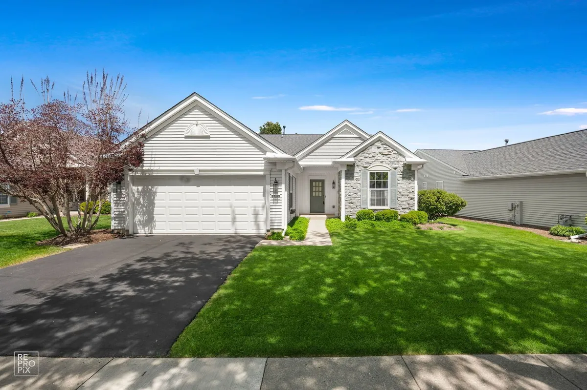 Property Slideshow image 1 of 29 | 13462 dearborn trl, Huntley, IL, 60142