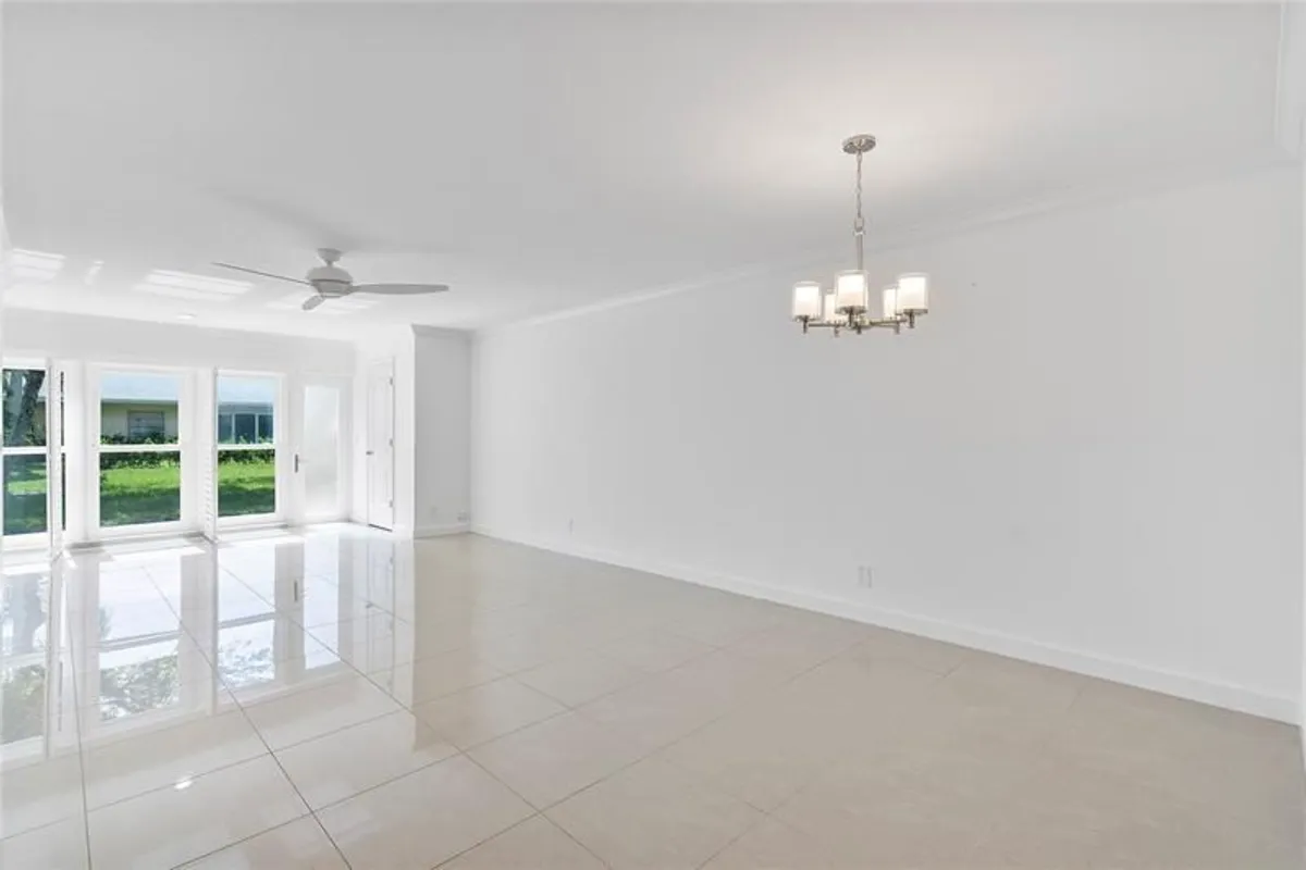 Property Slideshow image 1 of 20 | 13840 via flora a, Delray Beach, FL, 33484