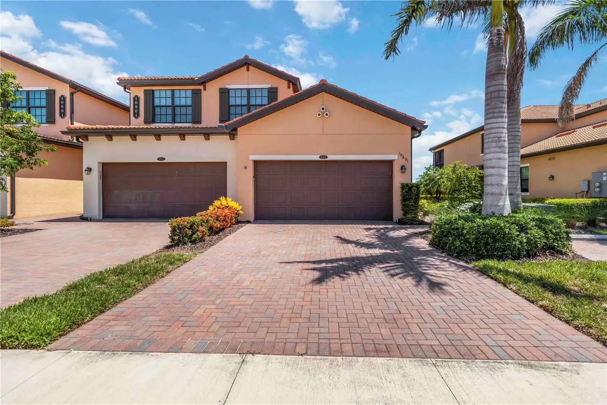 Property Slideshow image 1 of 100 | 10801 tarflower dr 102, Venice, FL, 34293