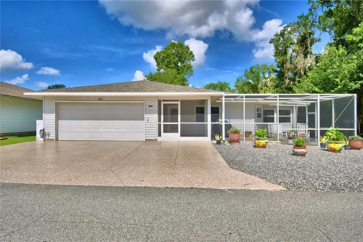 Property Slideshow image 1 of 71 | 4789 squire hollow dr, Lakeland, FL, 33811