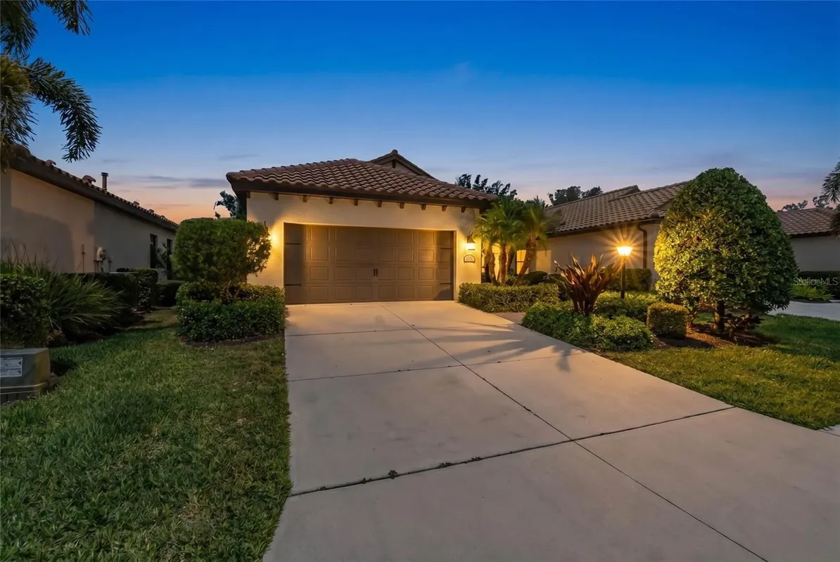 Property Slideshow image 1 of 61 | 4226 midnight blue run, Bradenton, FL, 34211