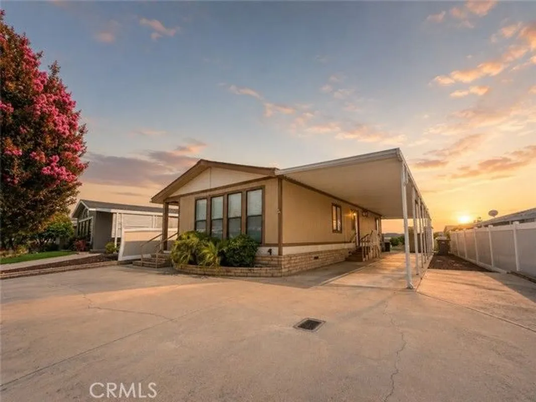 Property Slideshow image 1 of 22 | 28861 via playa del rey, Murrieta, CA, 92563