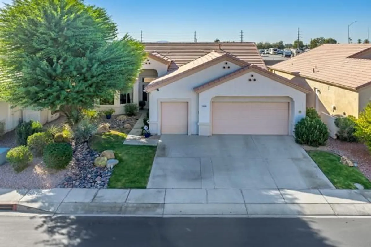 Property Slideshow image 1 of 39 | 37626 turnberry isle dr, Palm Desert, CA, 92211