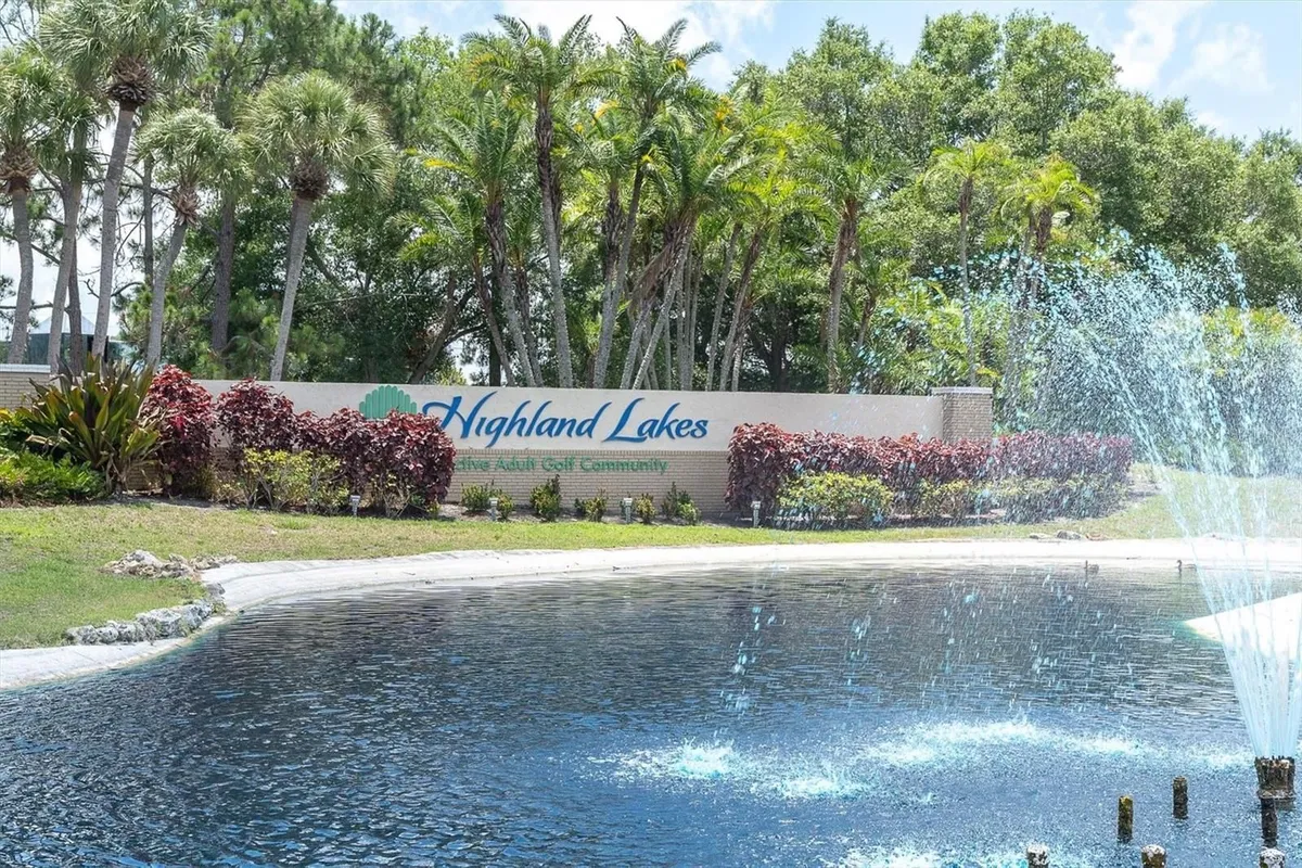 Property Slideshow image 1 of 31 | 2846 highlands blvd d, Palm Harbor, FL, 34684