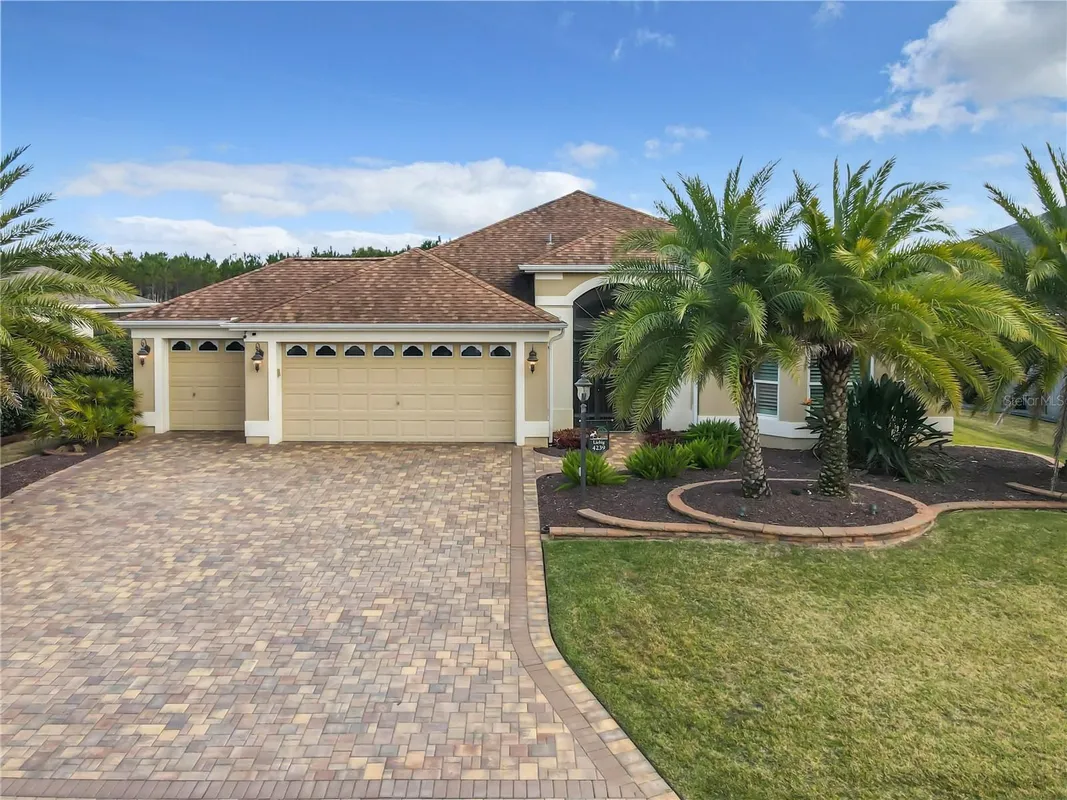 Property Slideshow image 1 of 91 | 4239 deskin ln, The Villages, FL, 32163