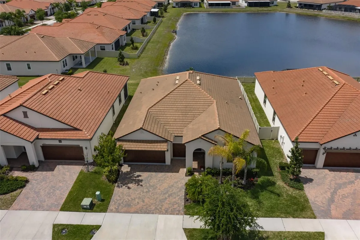 Property Slideshow image 1 of 59 | 16955 scuba crest st, Wimauma, FL, 33598