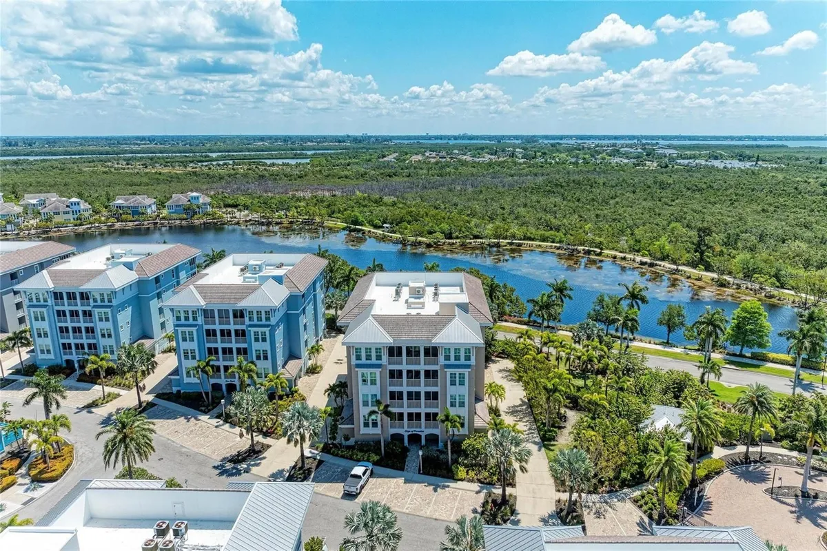 Property Slideshow image 1 of 100 | 395 aruba cir 402, Bradenton, FL, 34209