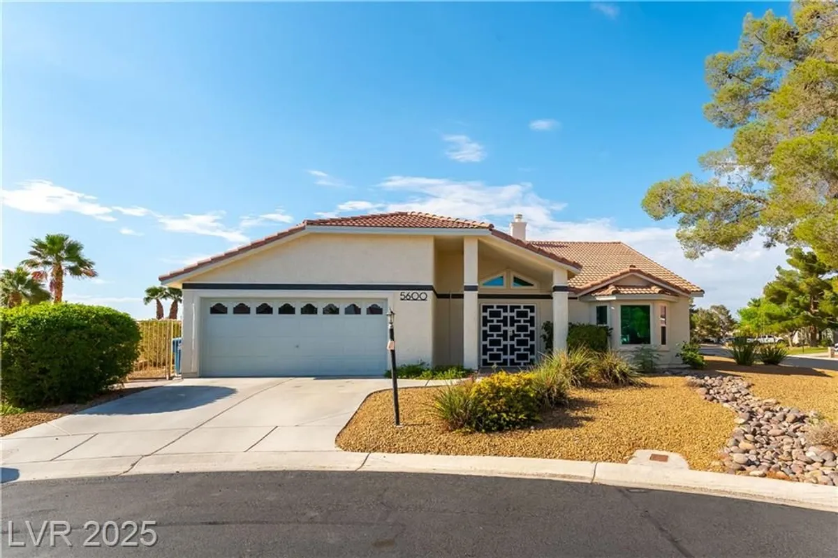 Property Slideshow image 1 of 42 | 5600 segolilly cir, Las Vegas, NV, 89130