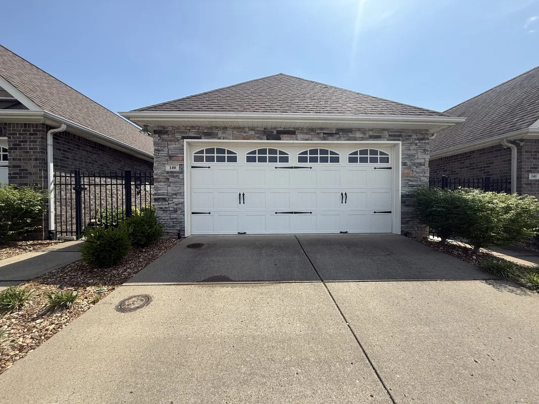 Property Slideshow image 1 of 31 | 140 alden ln, Lebanon, TN, 37087