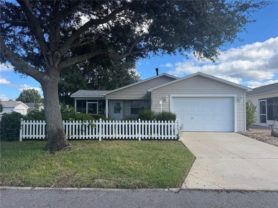 Property Slideshow image 1 of 4 | 1991 johnson ct, The Villages, FL, 32162