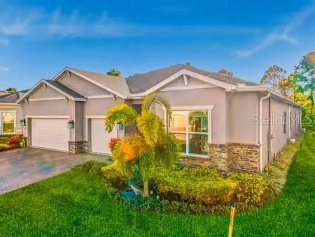 Property Slideshow image 1 of 84 | 2722 river creek ln, Saint Cloud, FL, 34771