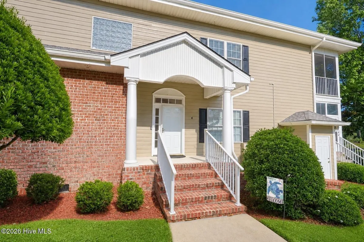 Property Slideshow image 1 of 27 | 107 crooked gulley cir 4, Sunset Beach, NC, 28468