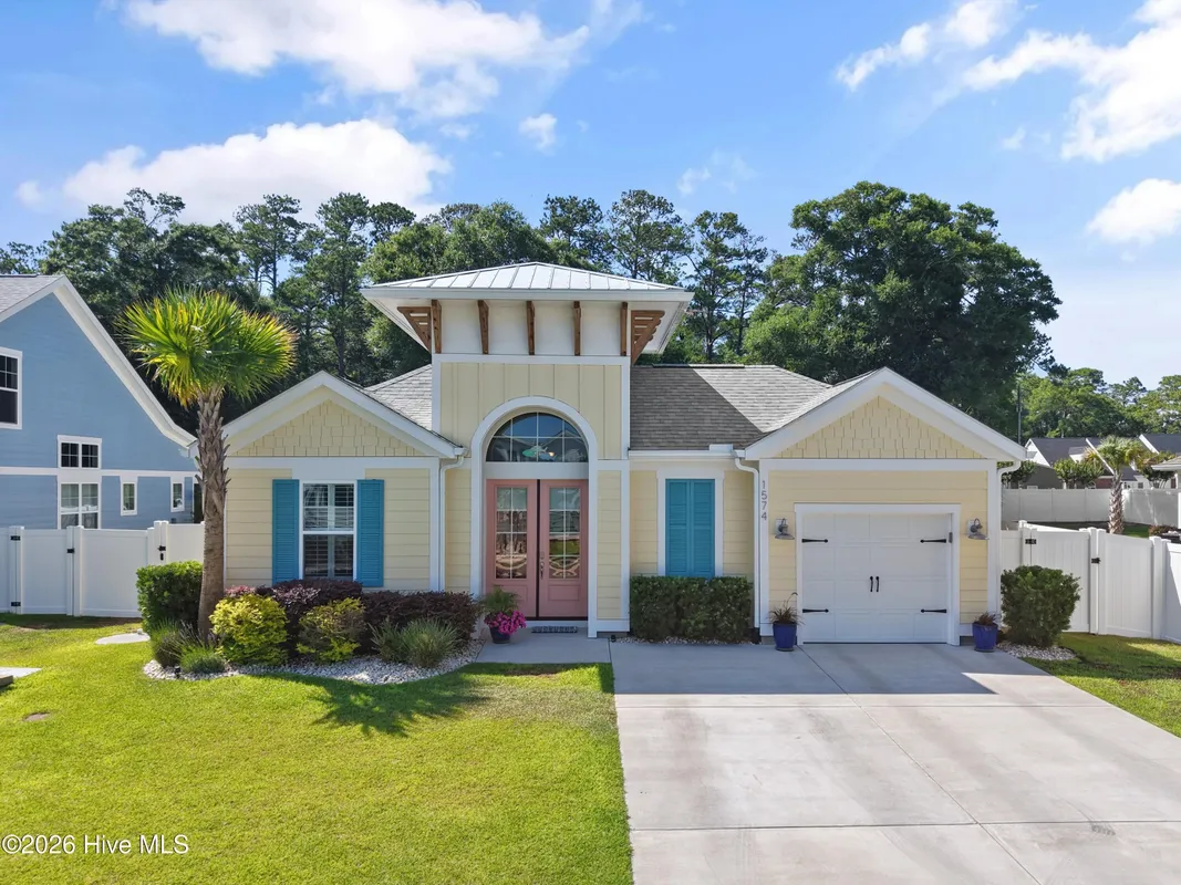 Property Slideshow image 1 of 78 | 1574 harbour place dr, Calabash, NC, 28467