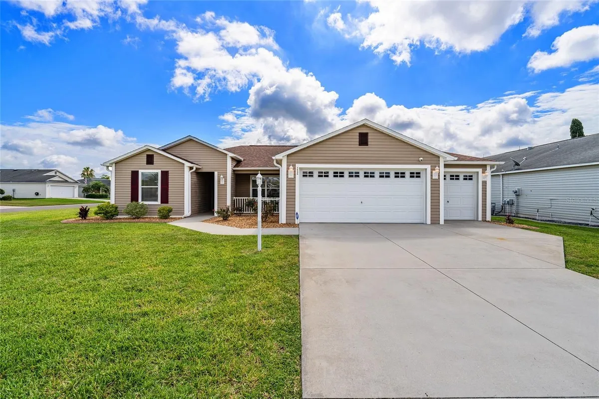 Property Slideshow image 1 of 53 | 2446 hopespring loop, The Villages, FL, 32162