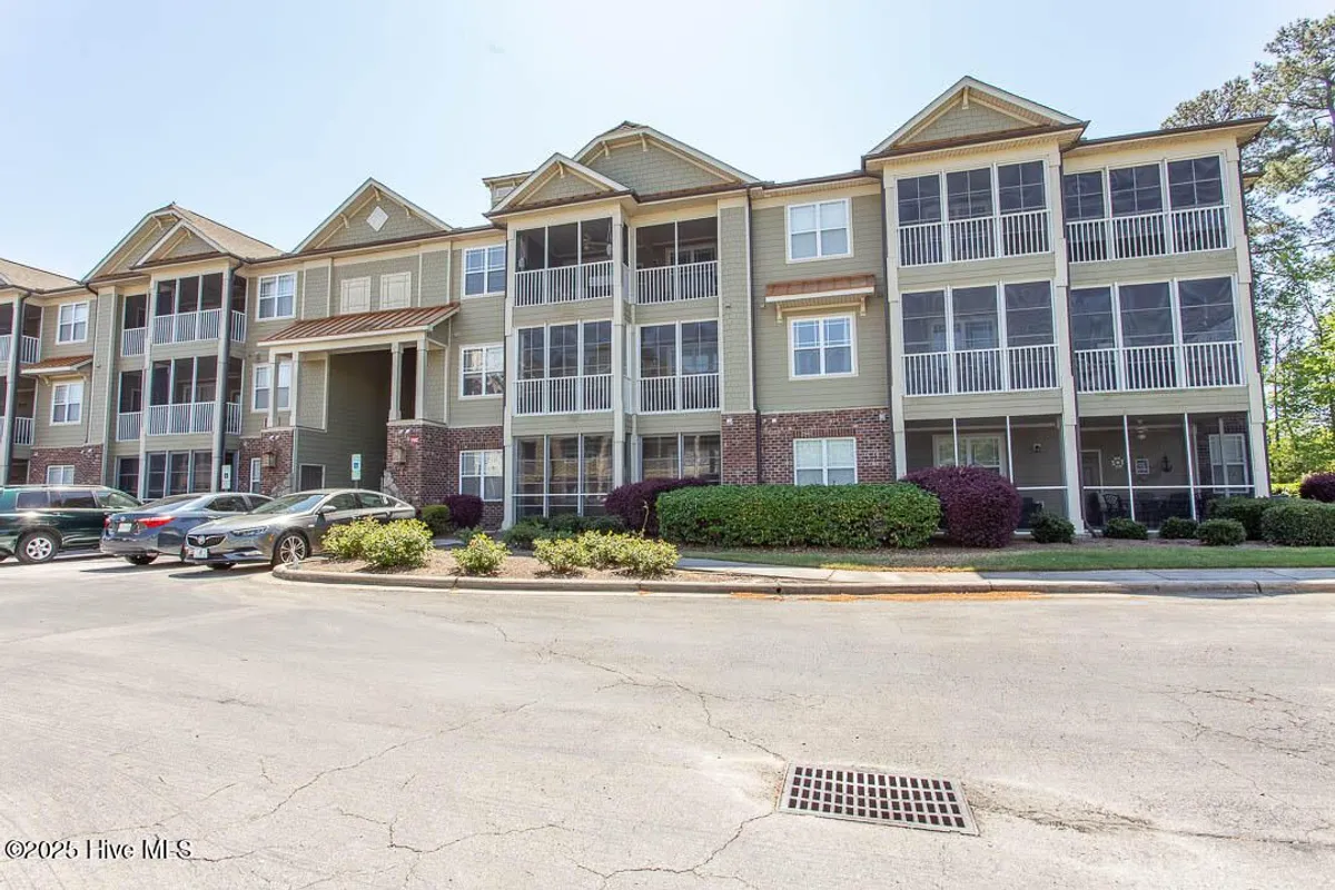 Property Slideshow image 1 of 38 | 395 s crow creek dr 1401, Calabash, NC, 28467
