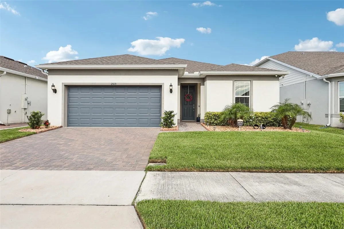Property Slideshow image 1 of 49 | 2015 spring shower cir, Kissimmee, FL, 34744