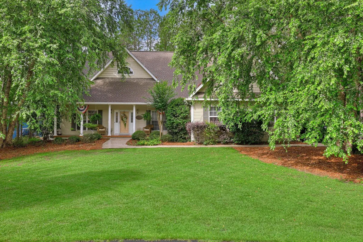 Property Slideshow image 1 of 67 | 901 patriots pt, Mc Cormick, SC, 29835
