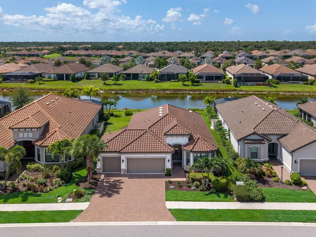 Property Slideshow image 1 of 47 | 5365 salcano st, Sarasota, FL, 34238