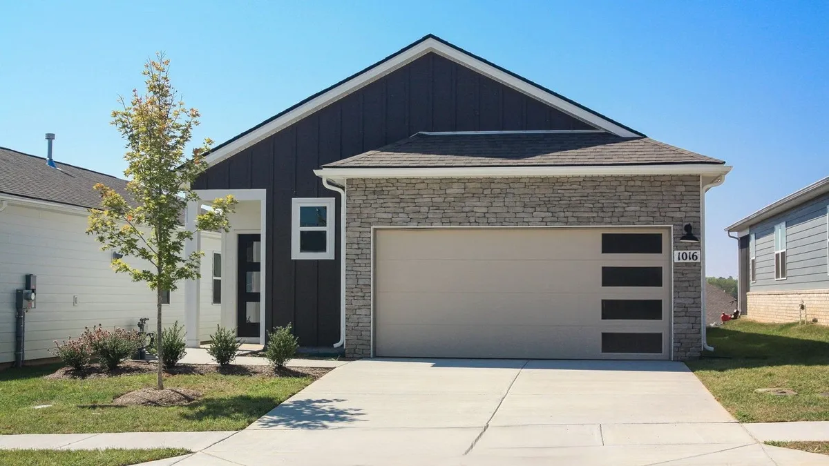 Property Slideshow image 1 of 46 | 2031 skippack pvt cir, Gallatin, TN, 37066