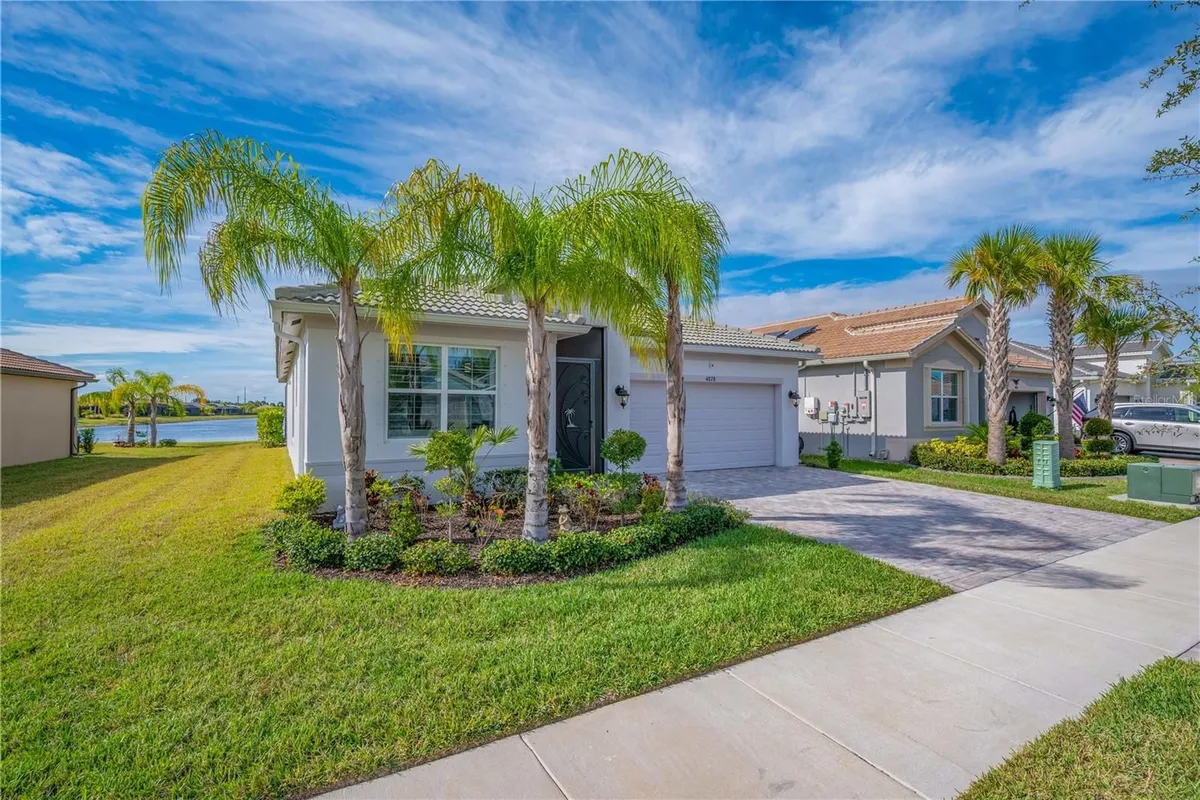 Property Slideshow image 1 of 49 | 4878 avila lakes dr, Wimauma, FL, 33598