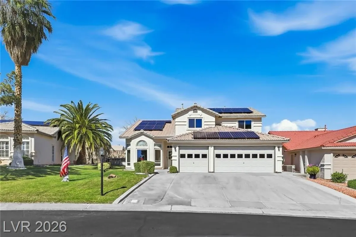 Property Slideshow image 1 of 40 | 5004 desert fir dr, Las Vegas, NV, 89130