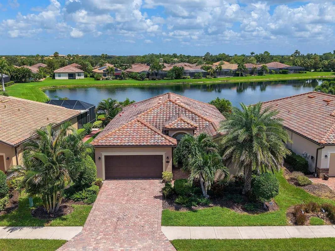 Property Slideshow image 1 of 60 | 7115 marsh view ter, Bradenton, FL, 34212