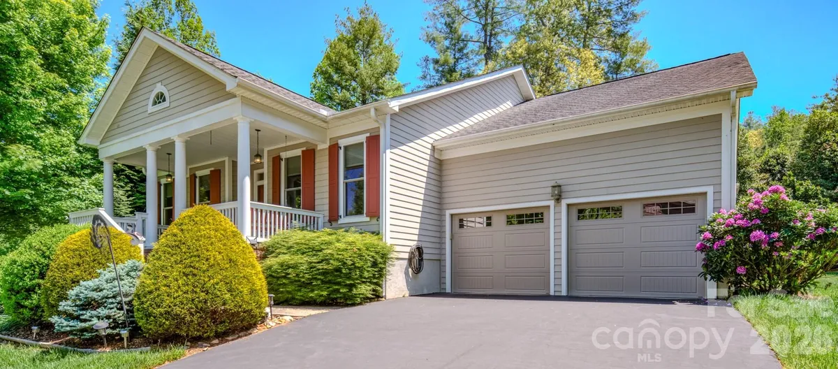 Property Slideshow image 1 of 47 | 7 magic sam ct, Biltmore Lake, NC, 28715