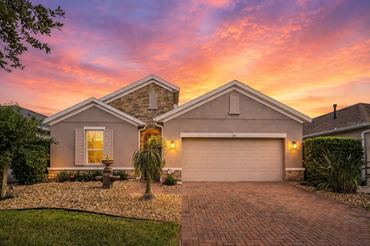 Property Slideshow image 1 of 41 | 508 narrow view ln, Groveland, FL, 34736